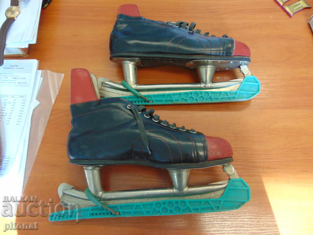 Ice skate collectors URSS