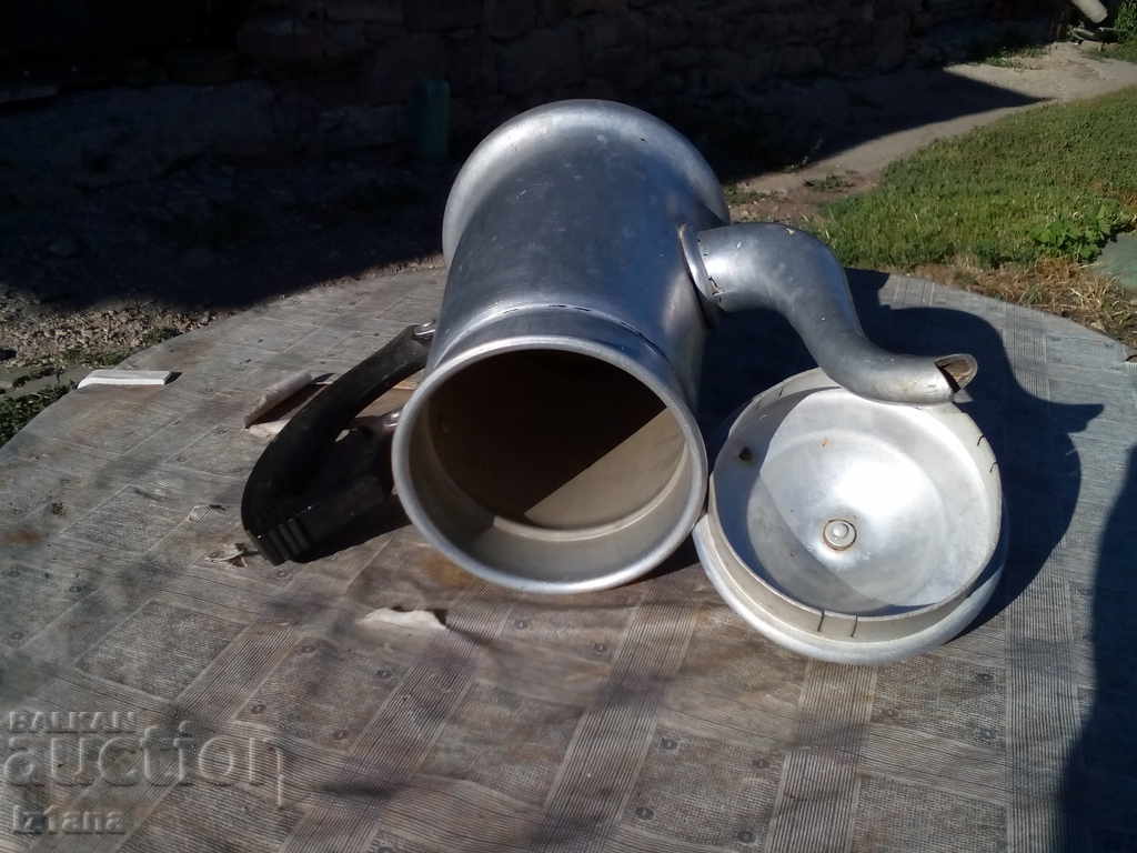 Old aluminum teapot - 6