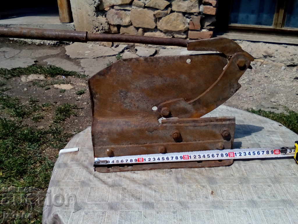 An old guillotine - 6