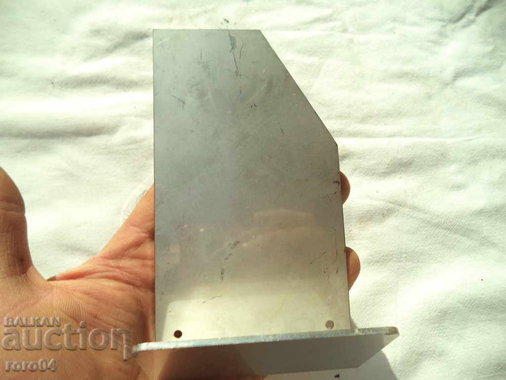 MANAGER OF THE MONTH - 6 MANAGER OF THE MONTH - 6