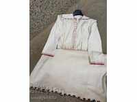 Old women's shirt hand embroidery of chaise longue sukman