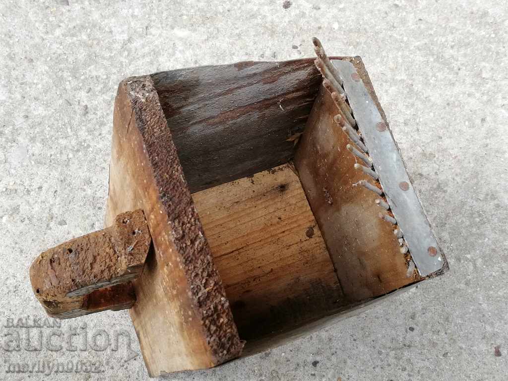 Courtyard for collecting chamomile wooden chamomile - 6