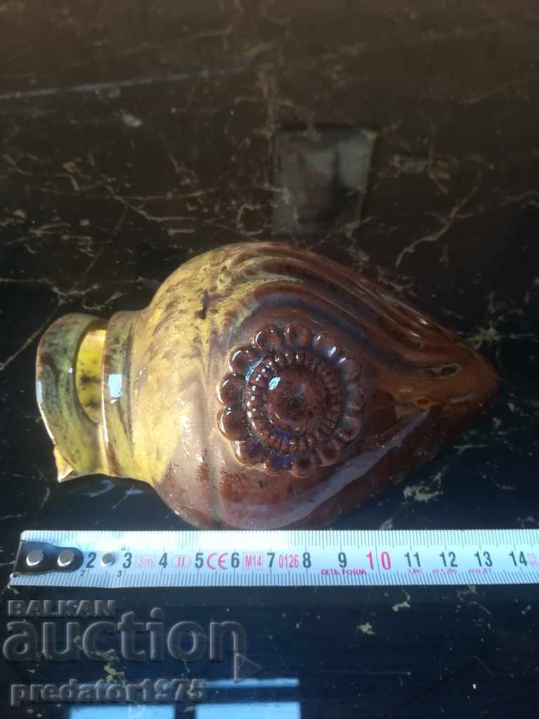 Auction old vase Auction old vase