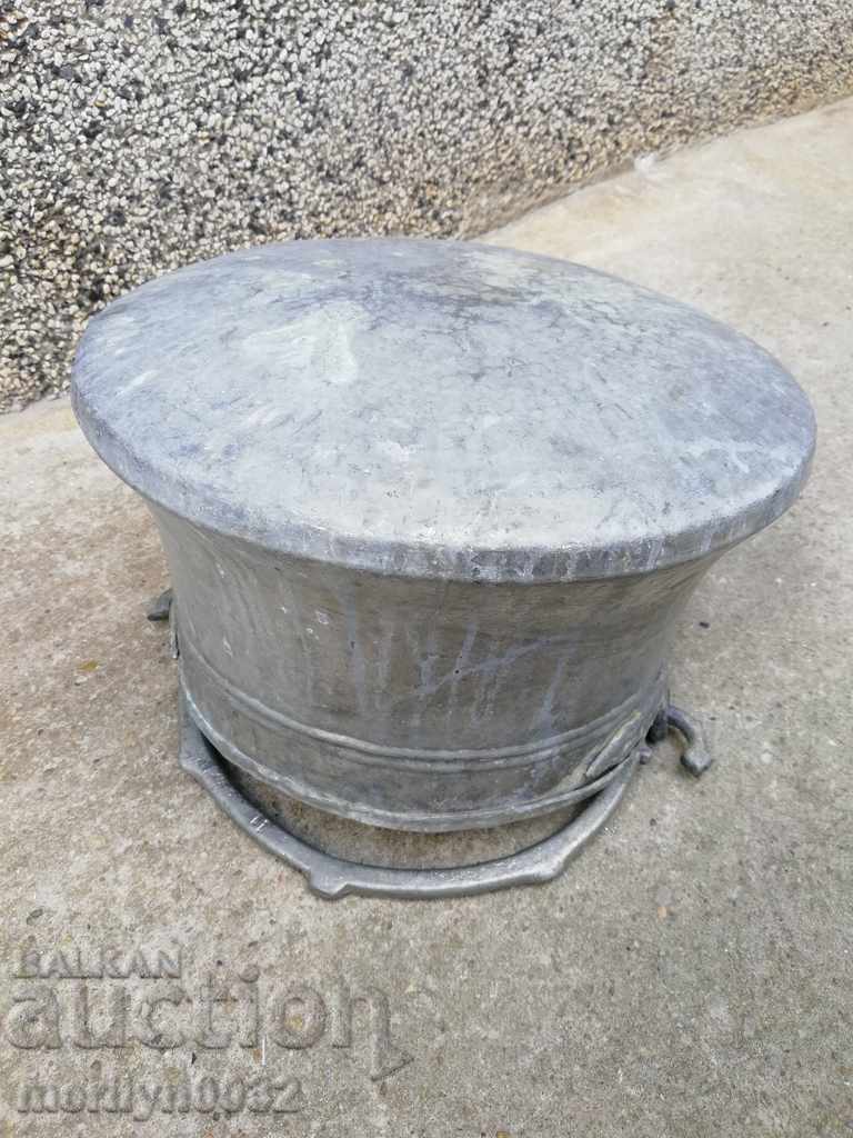 Auction  Tinned boiler, baker, water tank, copper copper pot