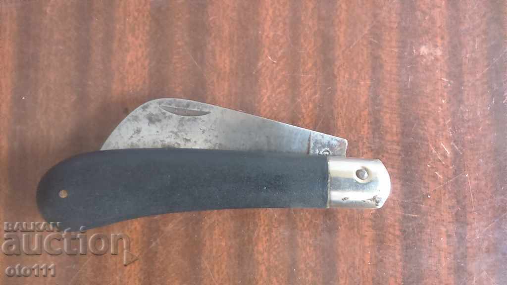 OLD BUCK - WITH MARKINGS - 6 OLD BUCK - WITH MARKINGS - 6