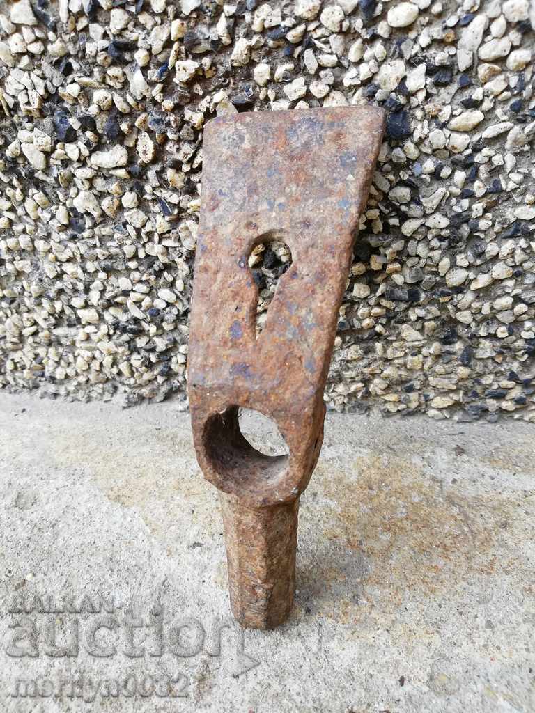 Old tesla, tool, tools with price 32.00 BGN | € 16.36 Old tesla, tool, tools with price 32.00 BGN | € 16.36