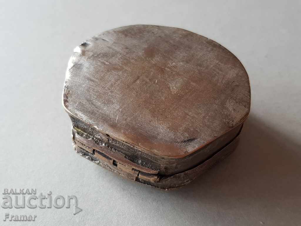 Box for enfion resin opium dragees BULGARIA SILVER XIX CENT 3 - 6 Box for enfion resin opium dragees BULGARIA SILVER XIX CENT 3 - 6