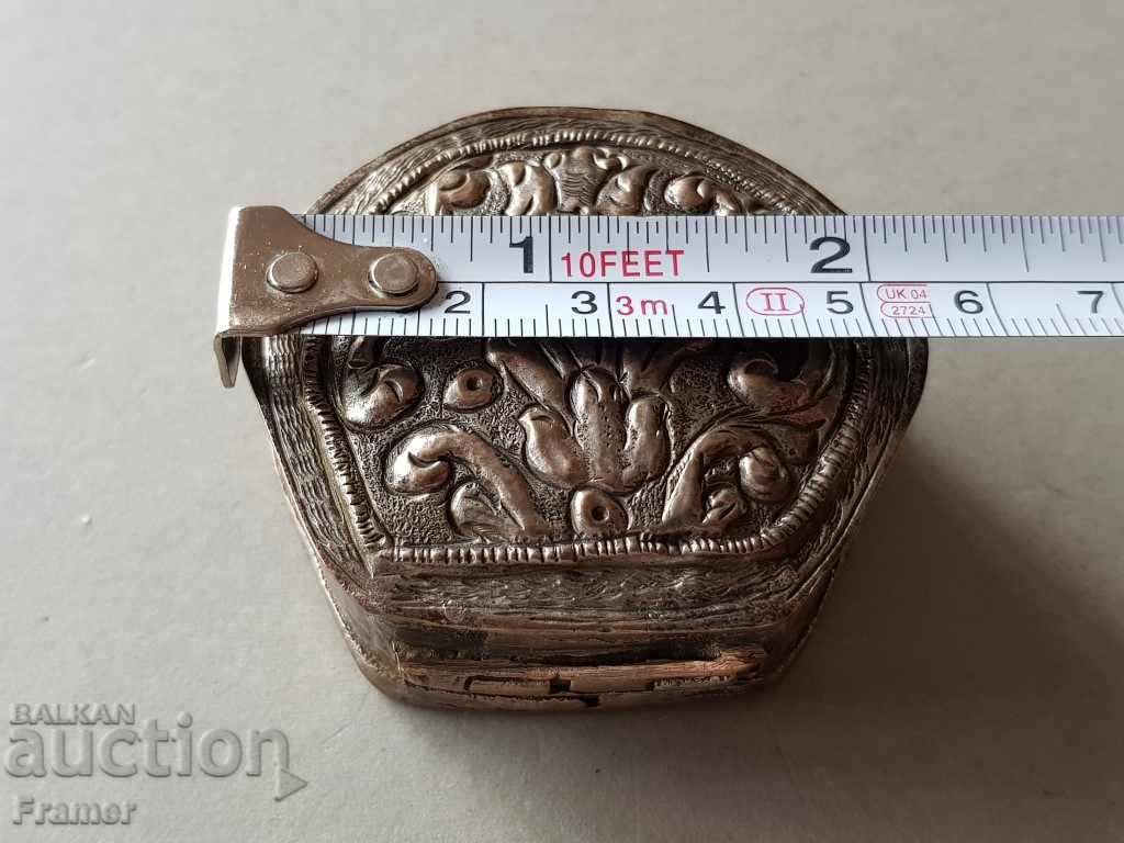 Box for enfion resin opium dragees BULGARIA SILVER XIX CENT 3 - 7 Box for enfion resin opium dragees BULGARIA SILVER XIX CENT 3 - 7