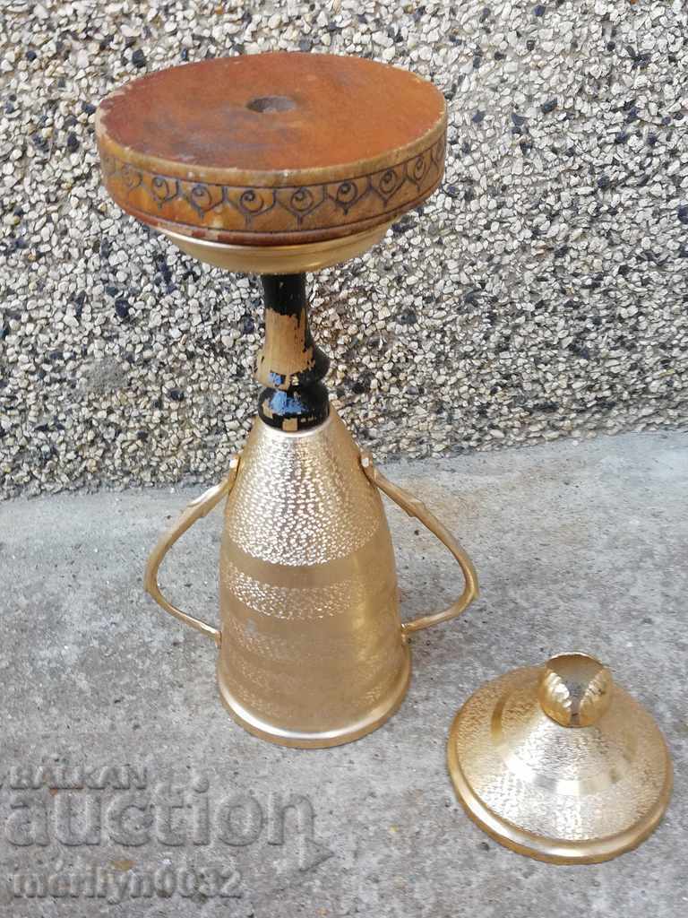 Auction  Prize draw, winner, laureate, excellent