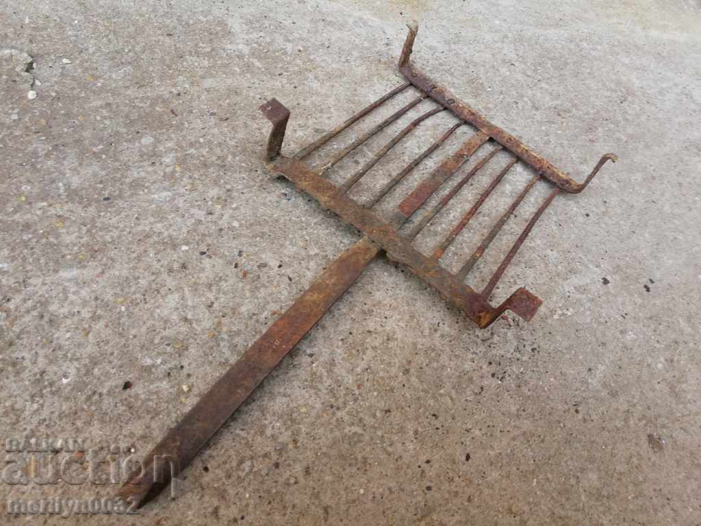 Auction Old hand forged grill, steakhouse, wrought iron Auction Old hand forged grill, steakhouse, wrought iron