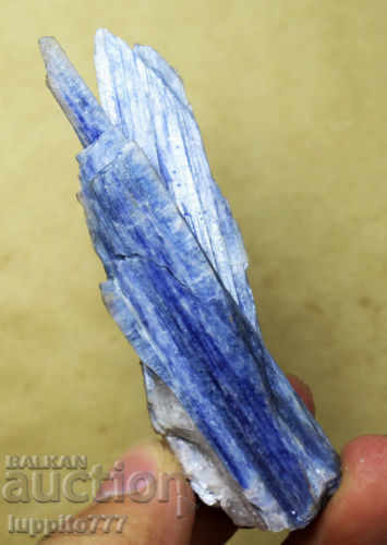 kyanite 45 grams with price 95.00 BGN | € 48.57