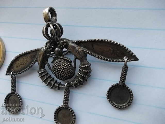 Silver brooch - pendant with price 40.00 BGN | € 20.45 Silver brooch - pendant with price 40.00 BGN | € 20.45
