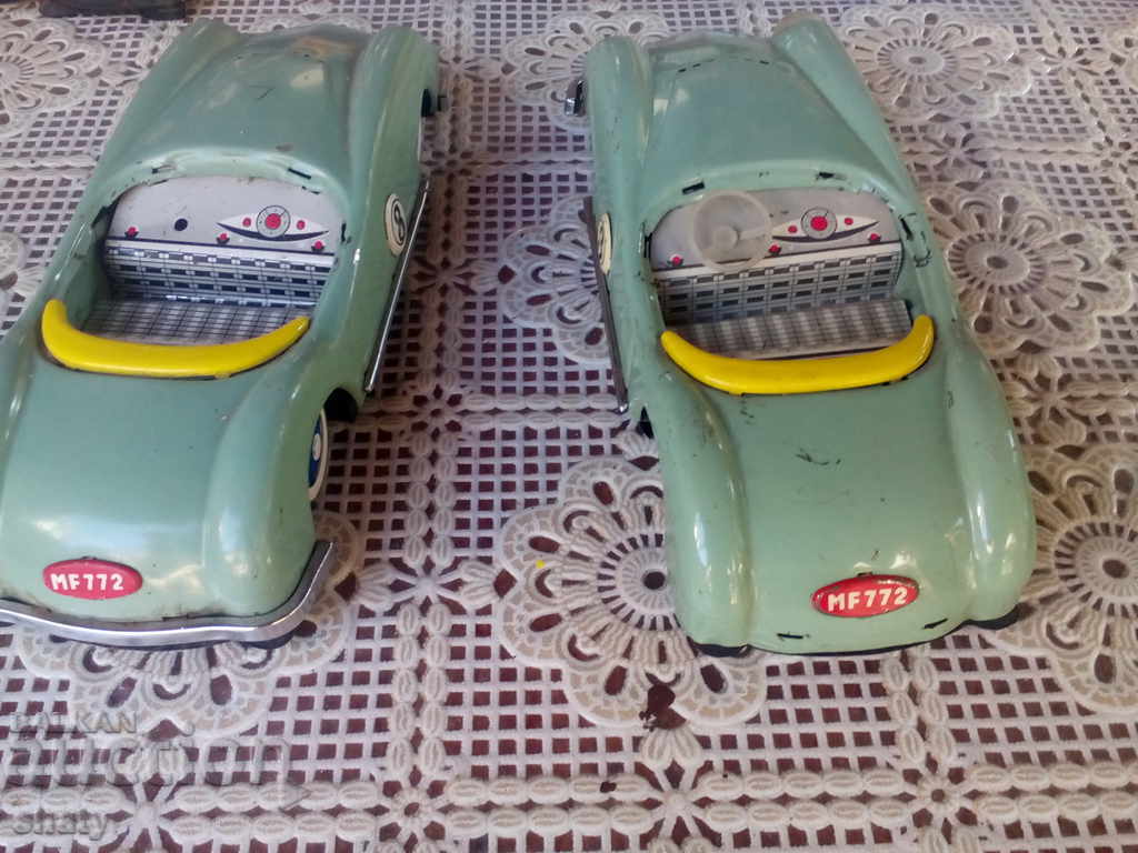 Auction Old Cars. Plain toys. Auction Old Cars. Plain toys.