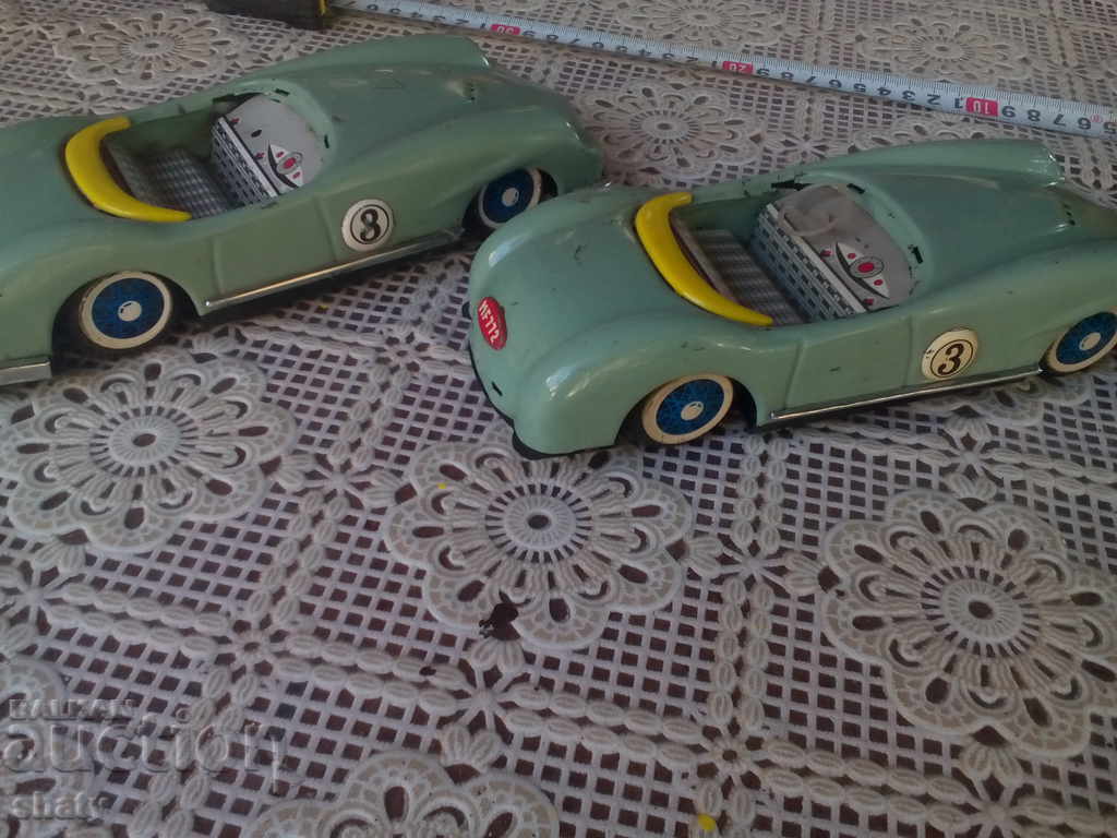 Delivery of Old Cars. Plain toys. Delivery of Old Cars. Plain toys.