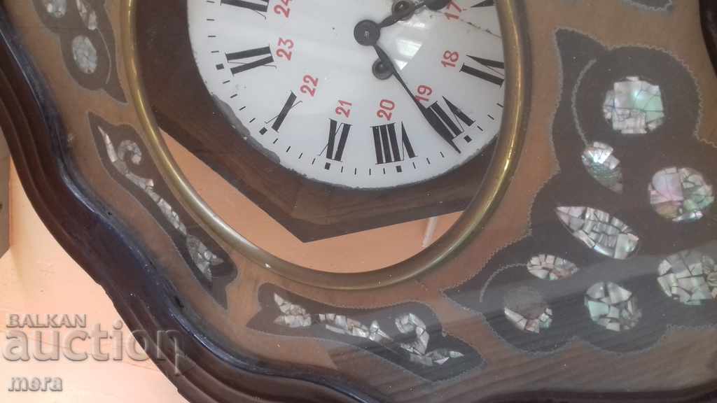 Delivery of Ancient wall mechanical clock Delivery of Ancient wall mechanical clock