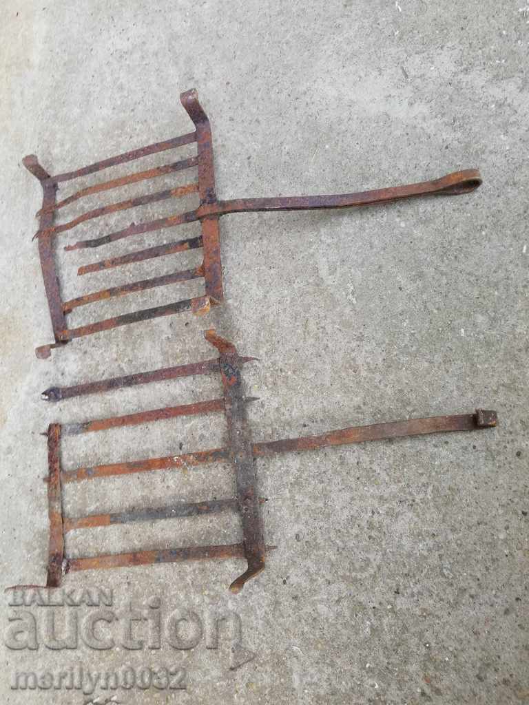 Old hand-forged 2 piece steak grill, wrought iron with price 64.00 BGN | € 32.72 Old hand-forged 2 piece steak grill, wrought iron with price 64.00 BGN | € 32.72
