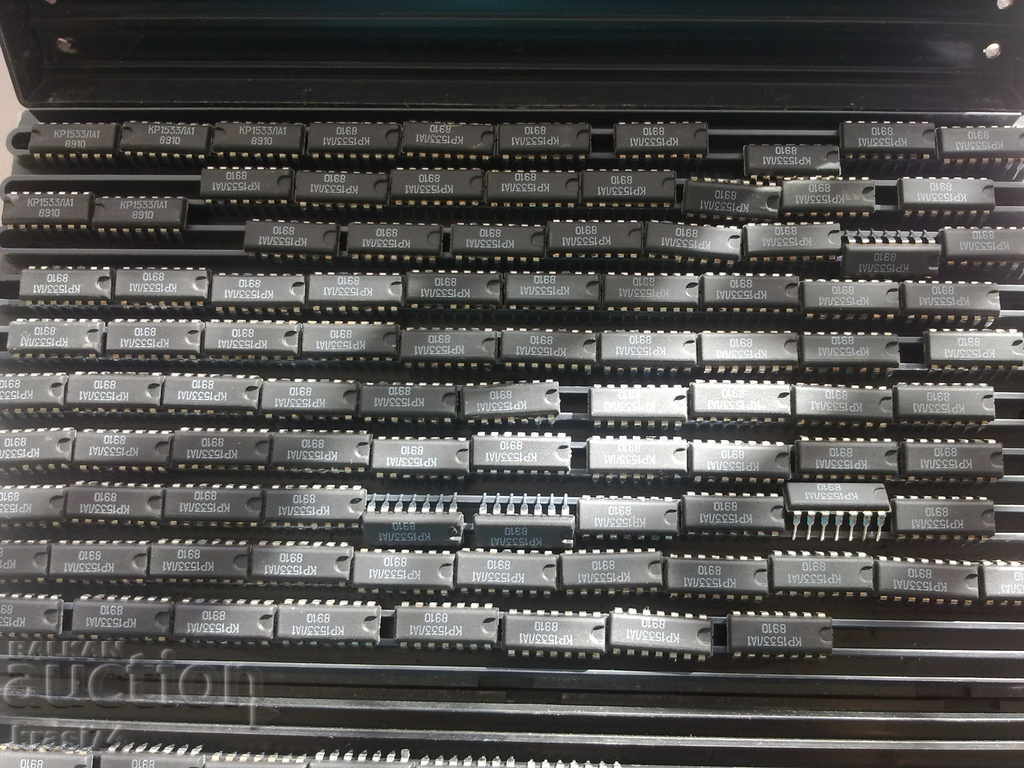 About 280 pcs. circuits with price 50.00 BGN | € 25.56