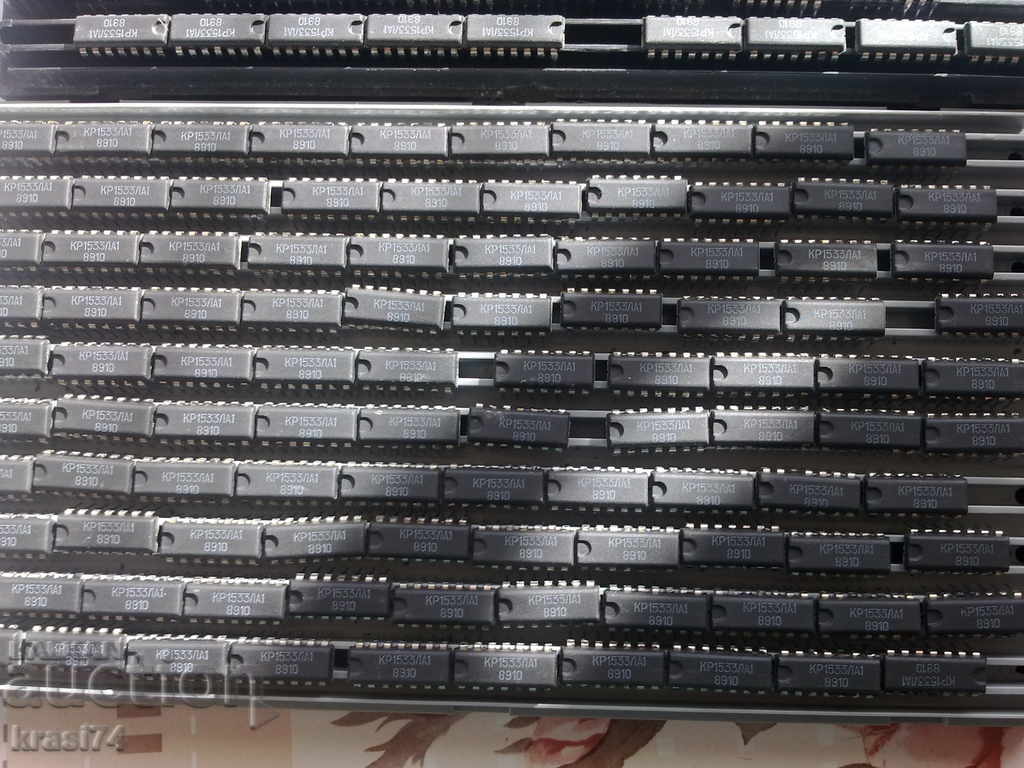 Auction  About 280 pcs. circuits