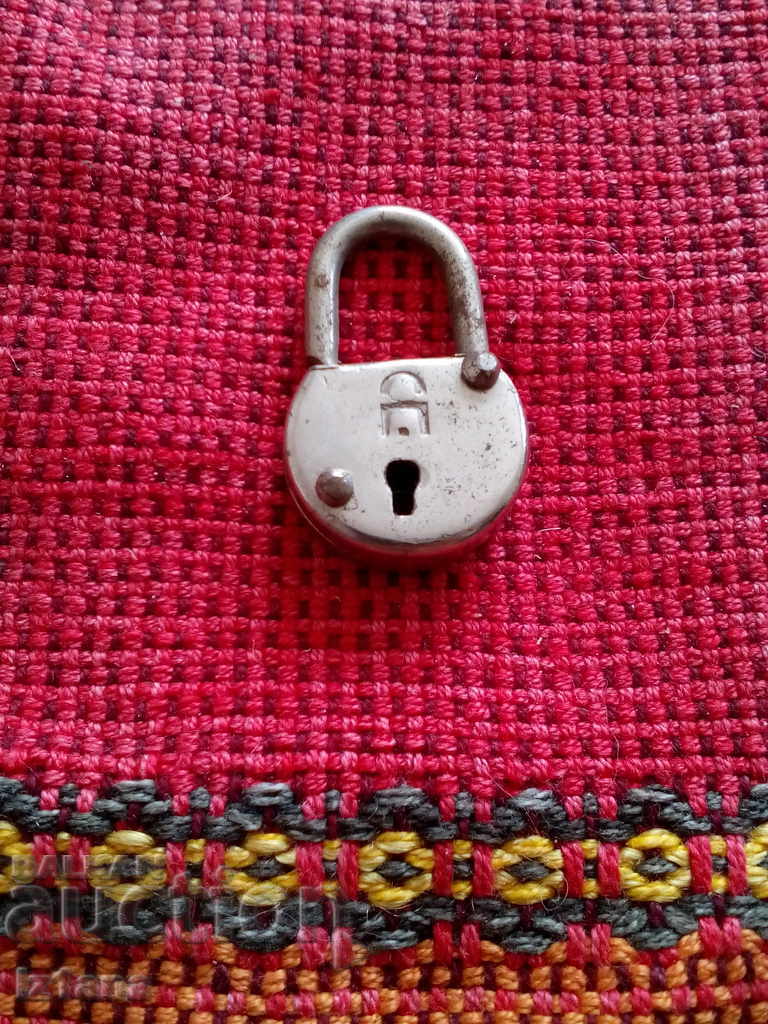An old padlock, a padlock with price 5.00 BGN | € 2.56