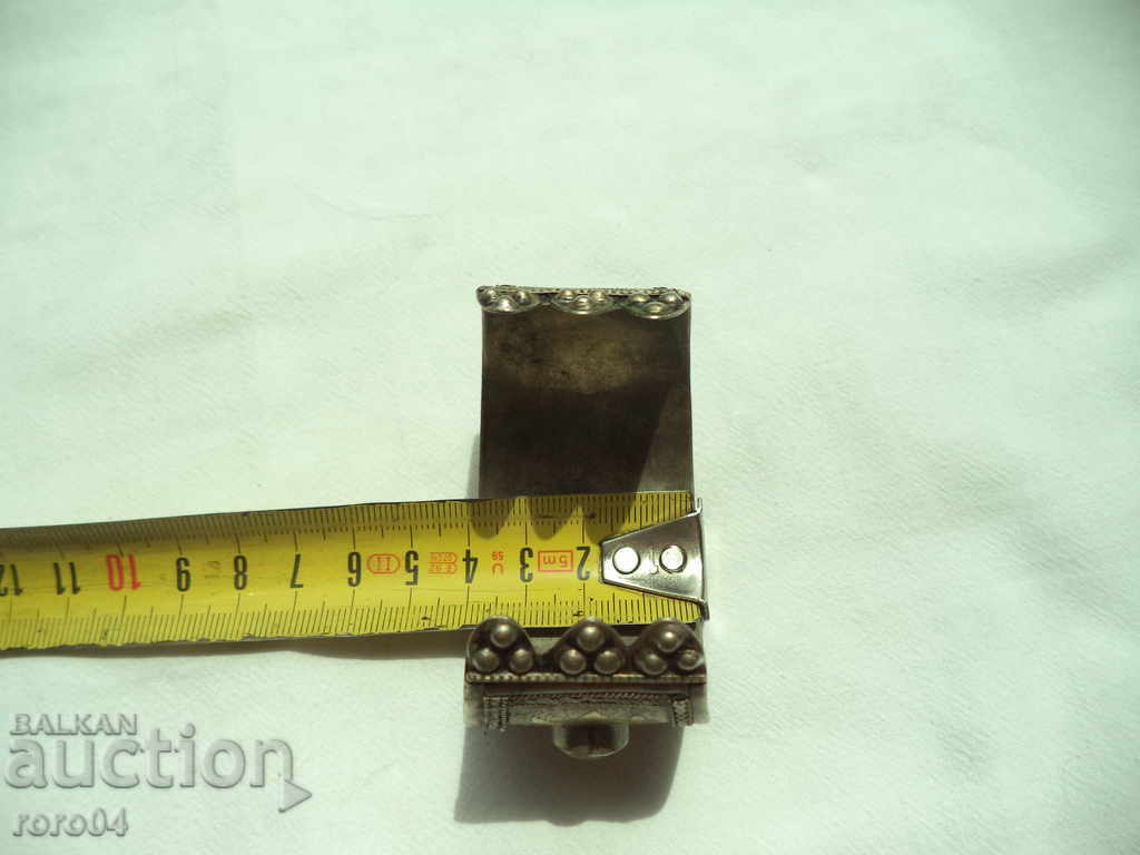 COCOUNTABLE SILVER WITH COVER - 6 COCOUNTABLE SILVER WITH COVER - 6