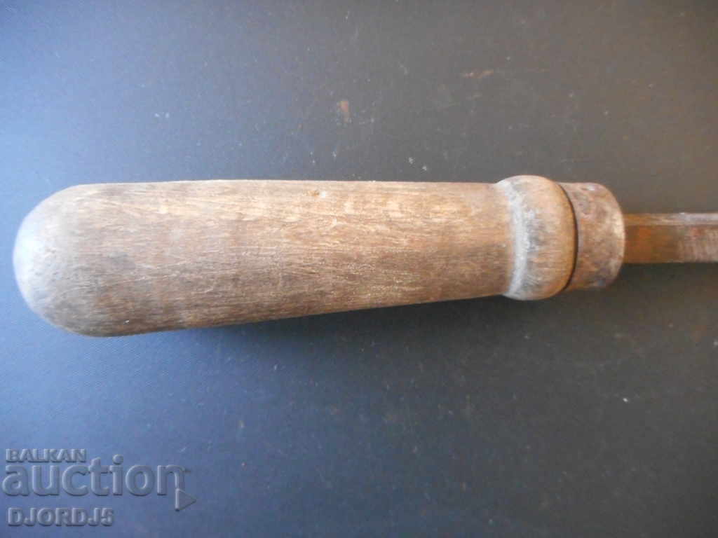 Auction  Old files, wooden handle