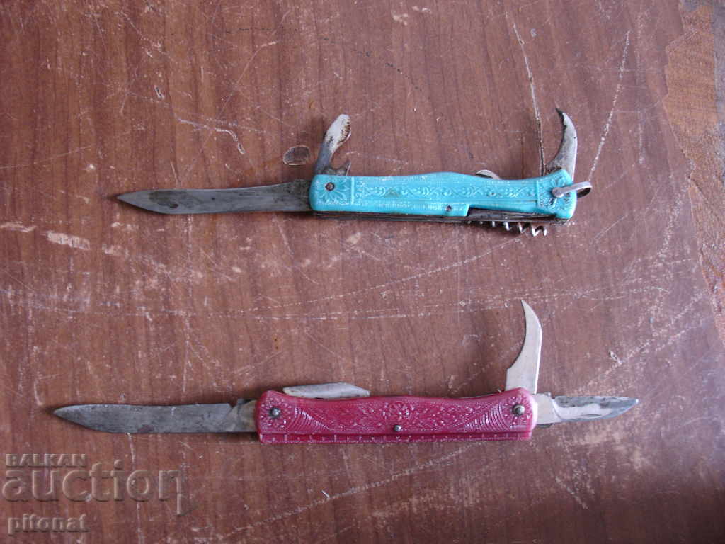 Lot colector cuțite de buzunar URSS cu preț 18.00 BGN | € 9.20 Lot colector cuțite de buzunar URSS cu preț 18.00 BGN | € 9.20