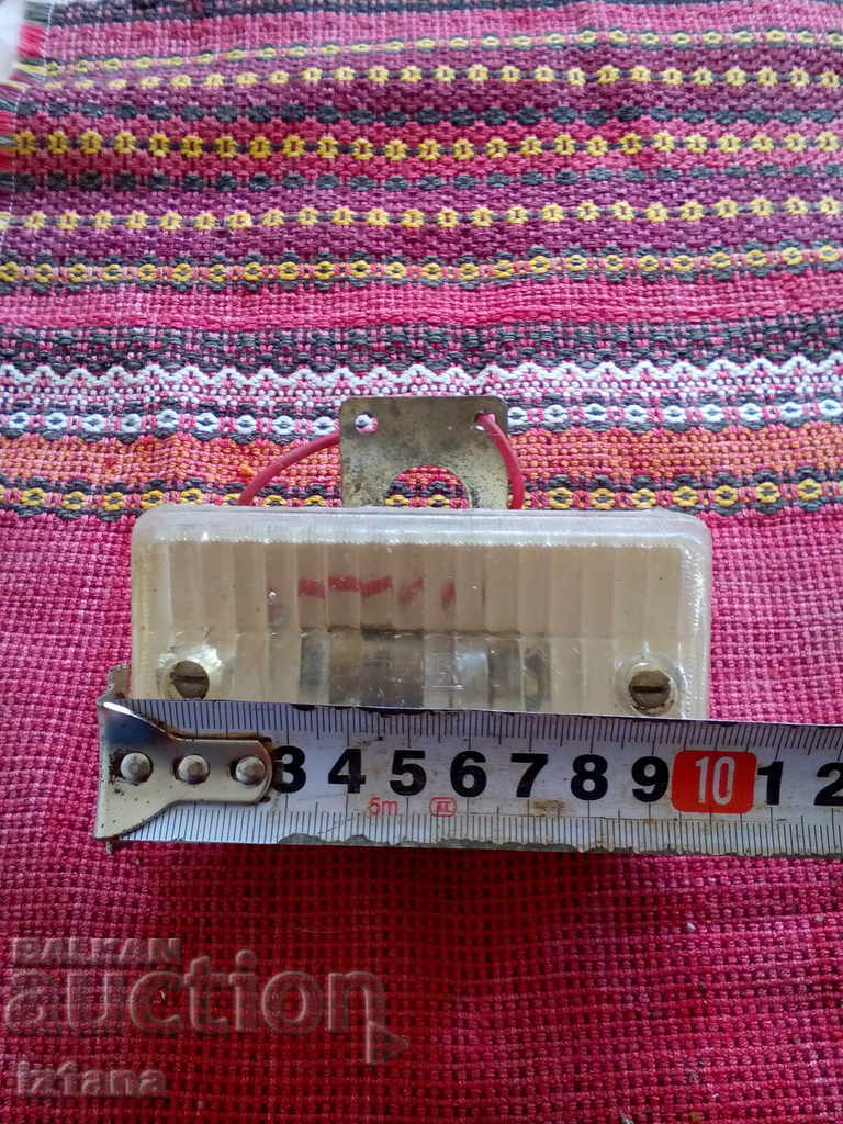 Ένα παλιό μπαγιονέτ, ένας προβολέας προς τα πίσω - 6