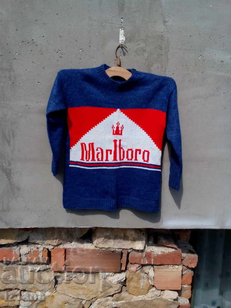 Old sweater, MARLBORO flannel
