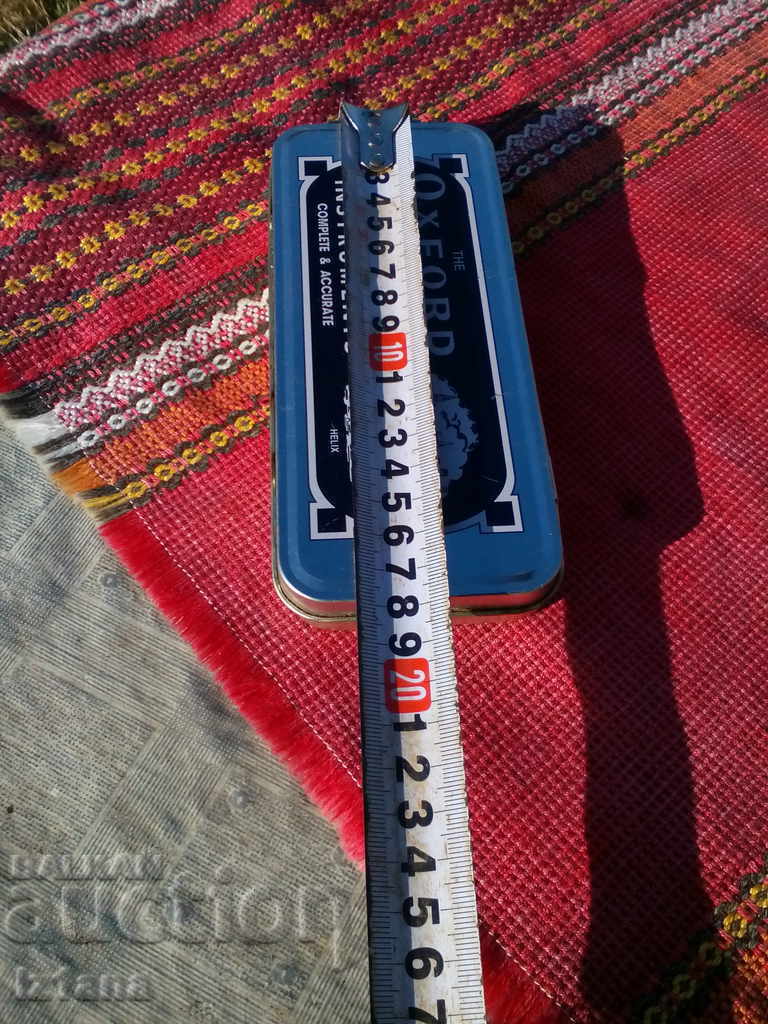 cutie de metal veche - 5 cutie de metal veche - 5