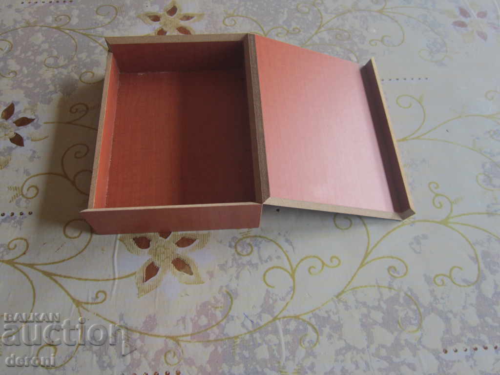 Auction Wooden Box Jewelry Box Auction Wooden Box Jewelry Box