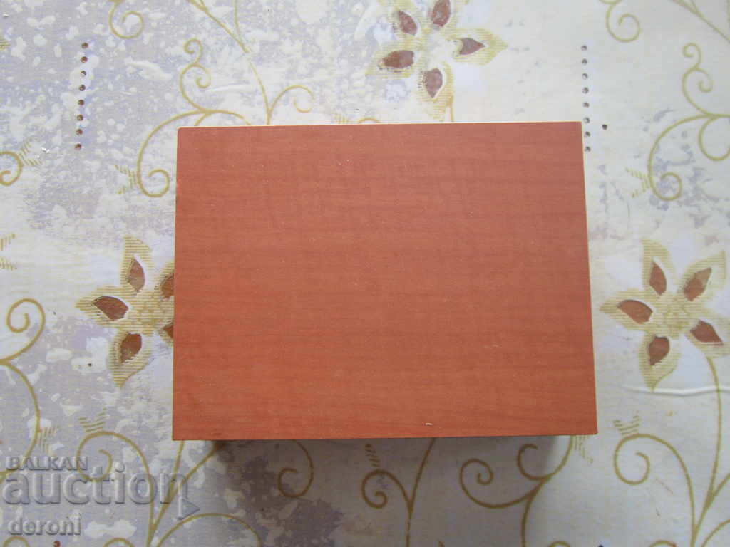 Delivery of Wooden Box Jewelry Box Delivery of Wooden Box Jewelry Box