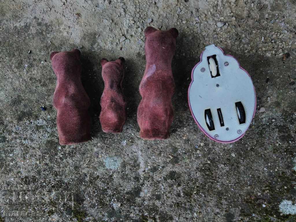 Livrarea O mulțime de jucării vechi