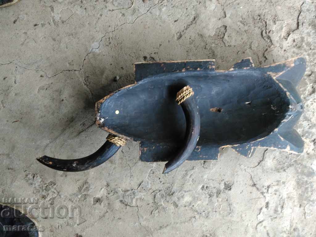 Wooden mask with price € 10.23 | 20.01 BGN