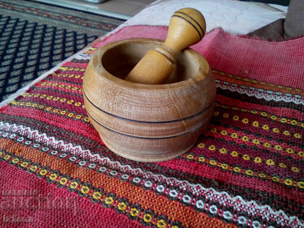 Old wooden mortar with price 14.00 BGN | € 7.16 Old wooden mortar with price 14.00 BGN | € 7.16