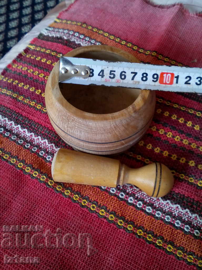 Delivery of Old wooden mortar Delivery of Old wooden mortar