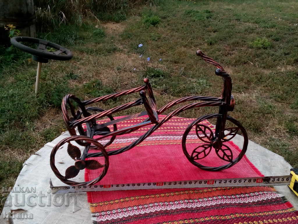 Auction Wine holder Auction Wine holder