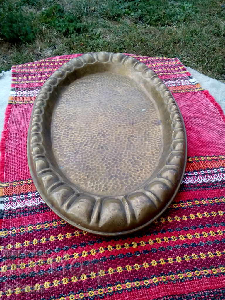 An old brass tray with price 30.00 BGN | € 15.34 An old brass tray with price 30.00 BGN | € 15.34