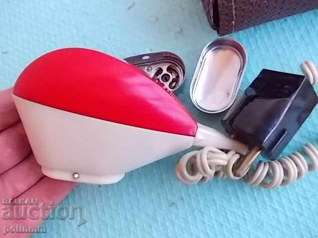 Delivery of Old electric razor