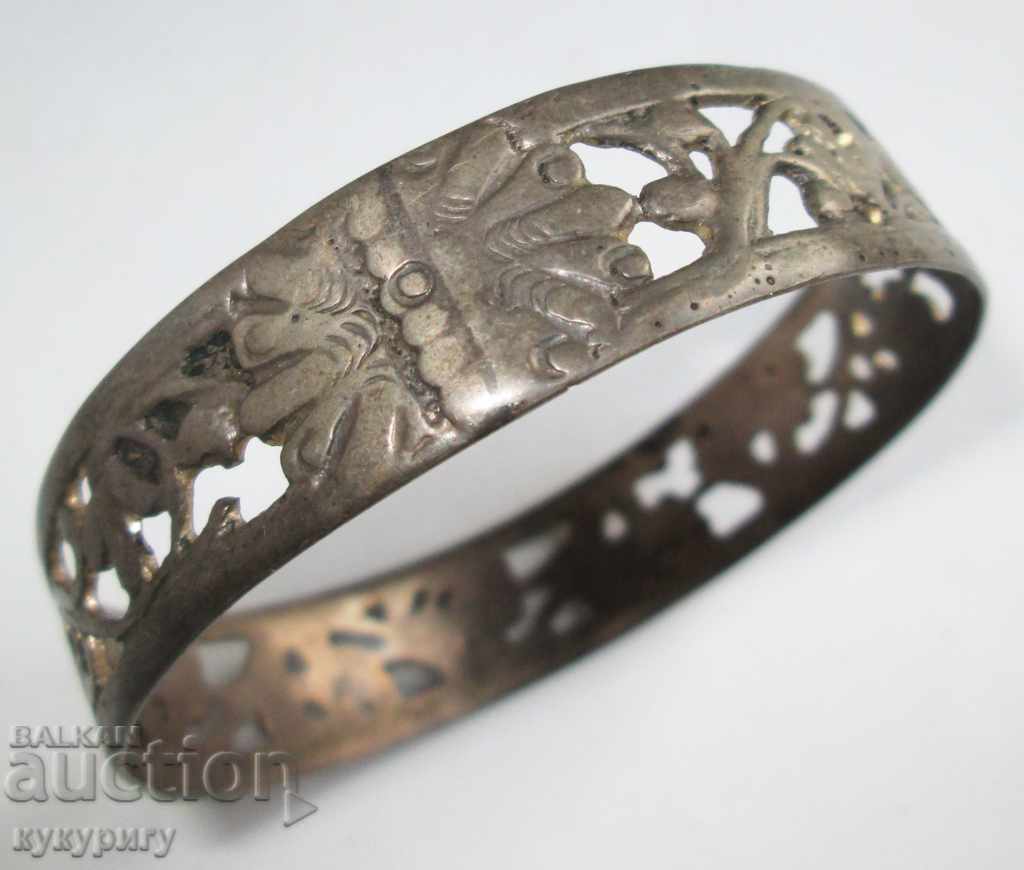 Ancient Renaissance silver bracelet silver jewelery with price 50.00 BGN | € 25.56 Ancient Renaissance silver bracelet silver jewelery with price 50.00 BGN | € 25.56
