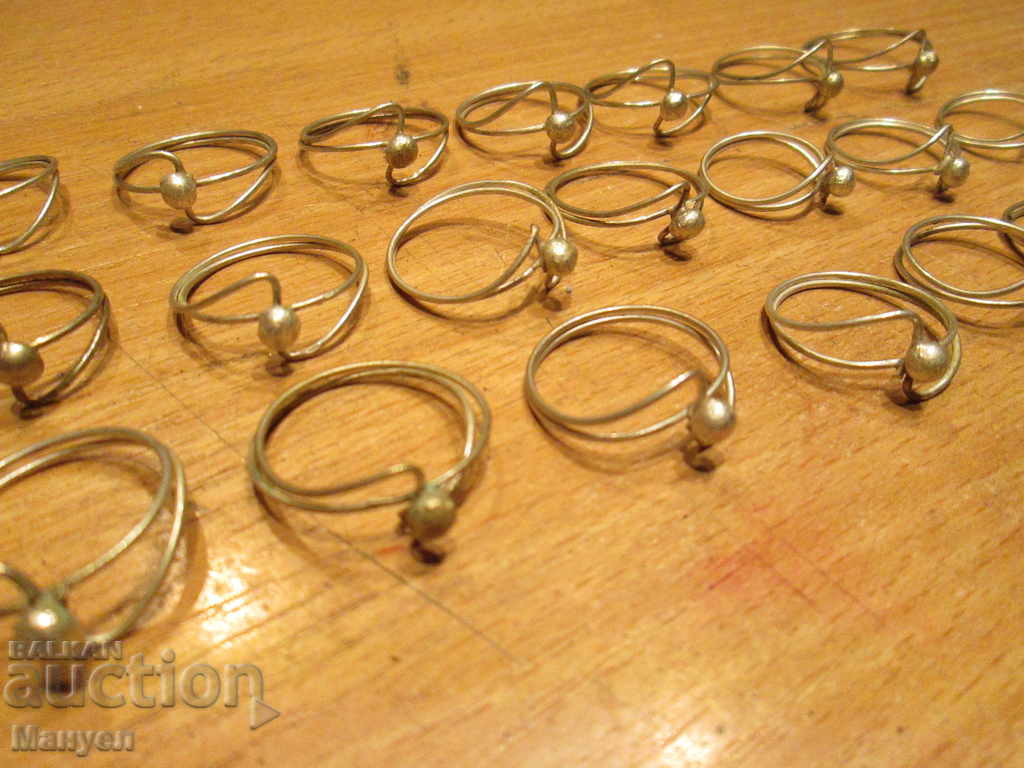 Auction Sell 21 old rings.RRRRRRRRRR Auction Sell 21 old rings.RRRRRRRRRR