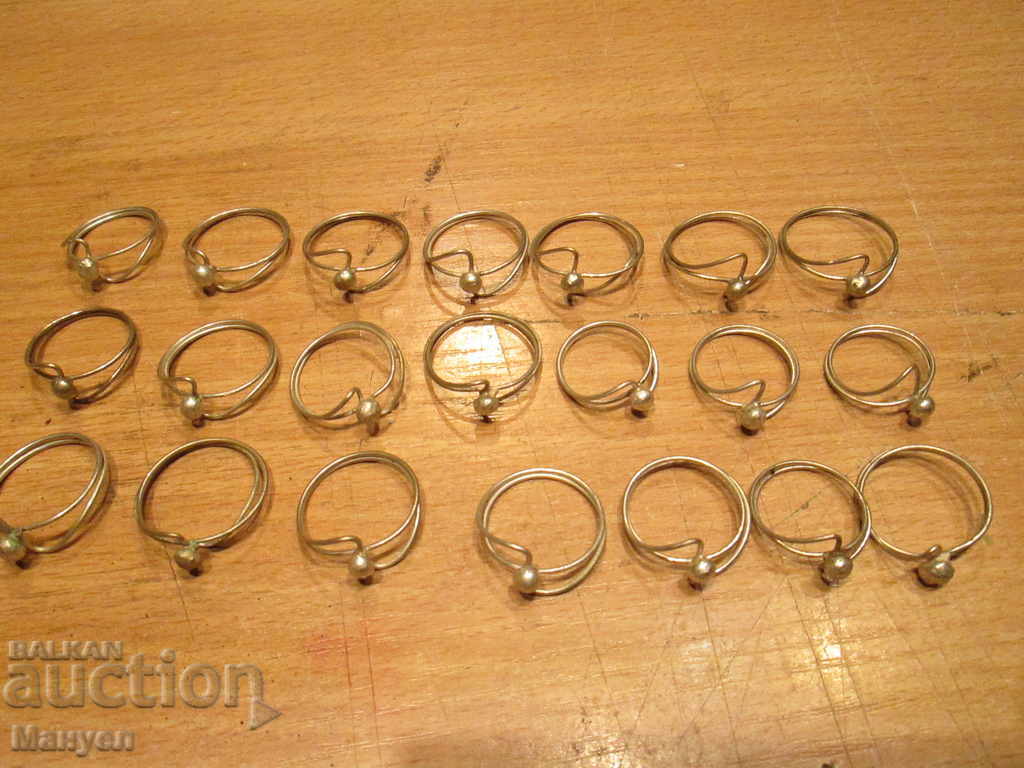 Sell ​​21 old rings.RRRRRRRRRR