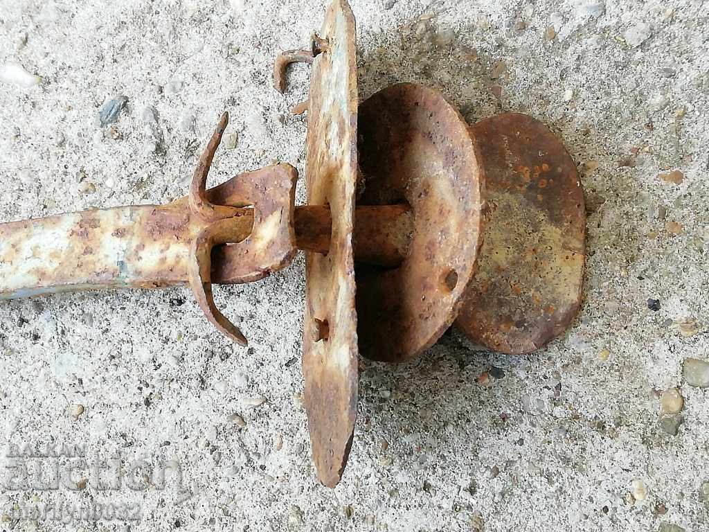 Delivery of Antique wrought iron latch, lock, latch for an antique gate Delivery of Antique wrought iron latch, lock, latch for an antique gate