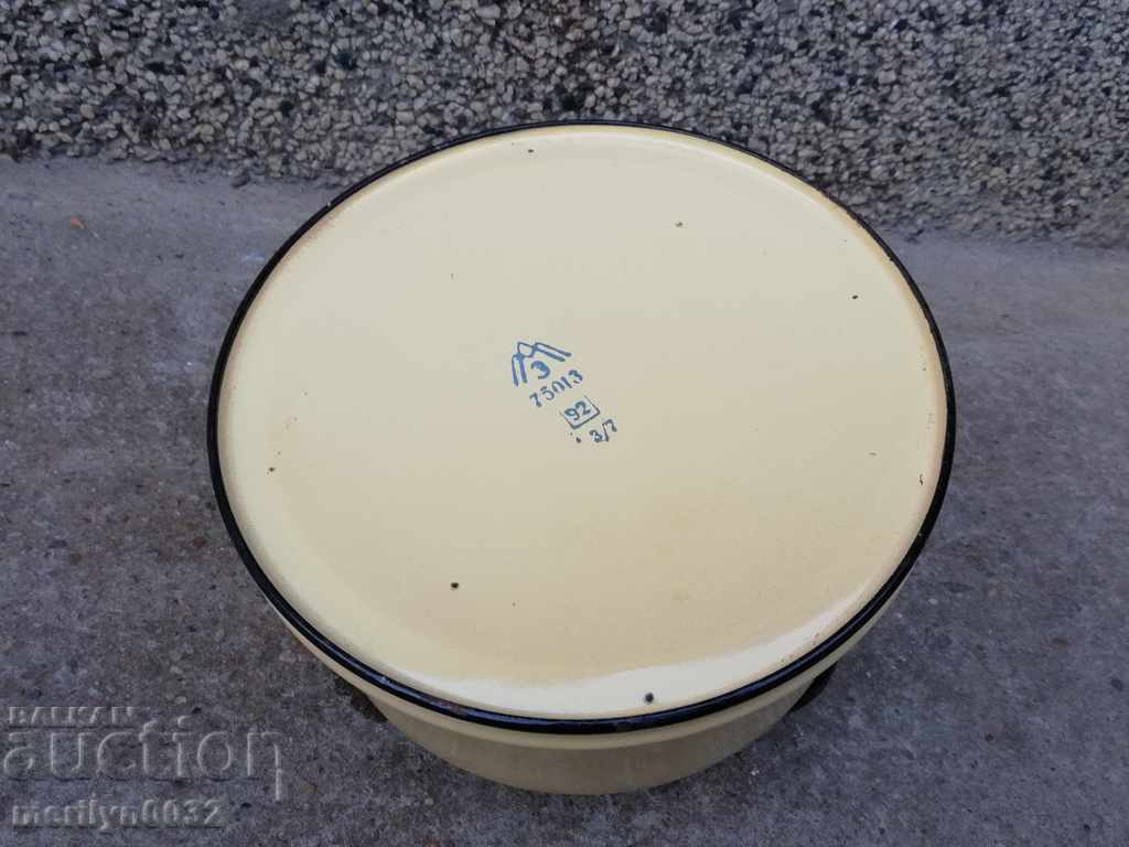 Old enameled teapot, coffee maker, kettle - 6 Old enameled teapot, coffee maker, kettle - 6