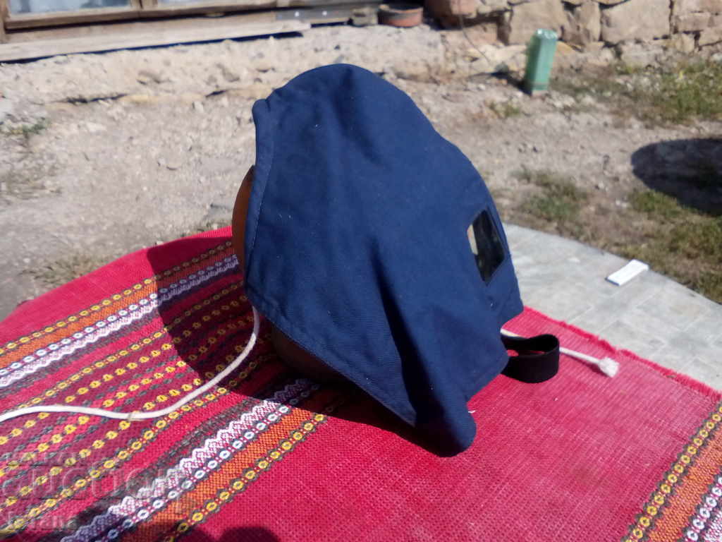 Παλιά μάσκα για παιδιά με τιμή 10.00 BGN | € 5.11 Παλιά μάσκα για παιδιά με τιμή 10.00 BGN | € 5.11