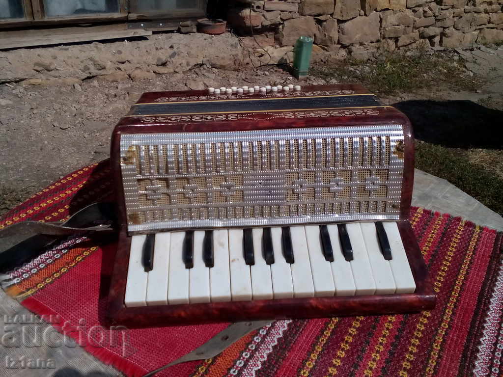 Old children's accordion with price 90.00 BGN | € 46.02 Old children's accordion with price 90.00 BGN | € 46.02