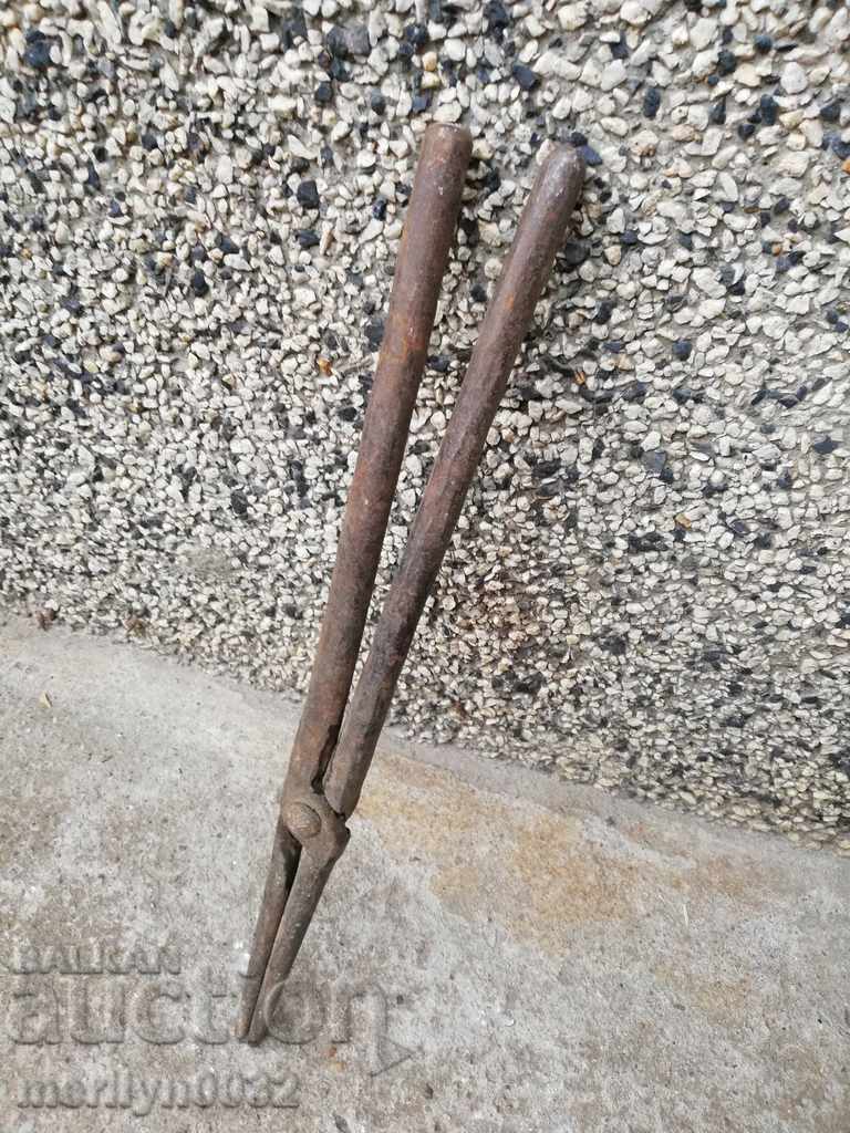 Blacksmith's tongs wrought iron tool - 7 Blacksmith's tongs wrought iron tool - 7