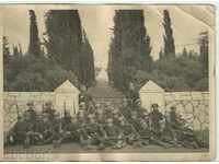fotografie veche, cimitir militar în Macedonia - mesele din afara ...