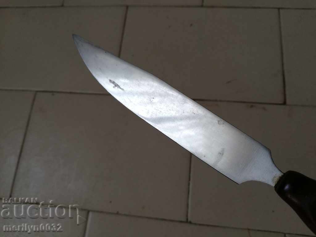 Delivery of An old knife, a karaoke, a knife blade Delivery of An old knife, a karaoke, a knife blade