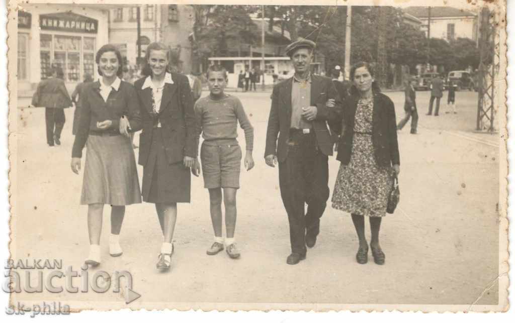 Fotografia veche - o amintire a târgului târgului din Plovdiv din 1947