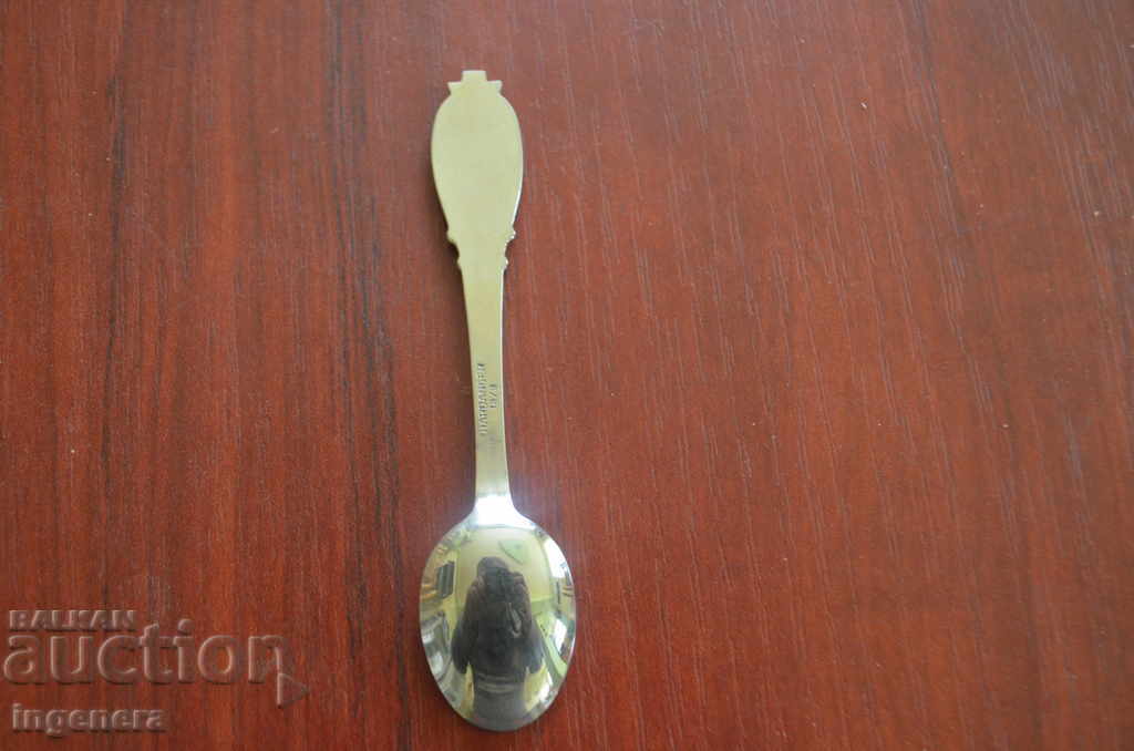 Auction COLLECTIONAL LOYALTY Auction COLLECTIONAL LOYALTY